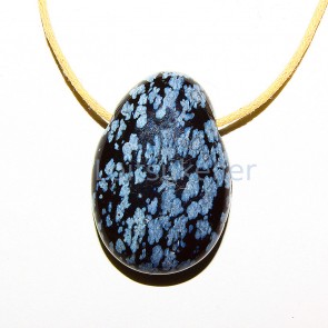 Lumehelbe obsidiaan ripats